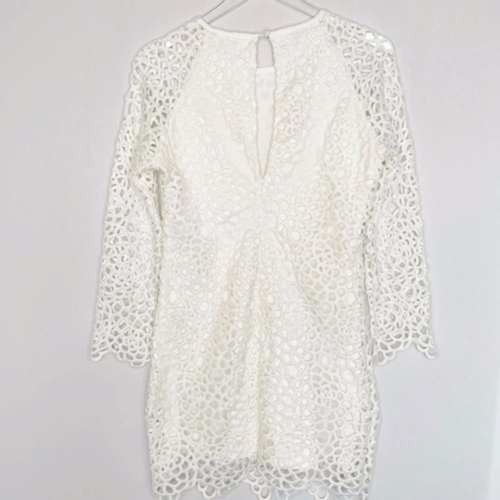 SOLITAIRE Womens Lined Geometric Cut Out D… - Picture 2 of 8